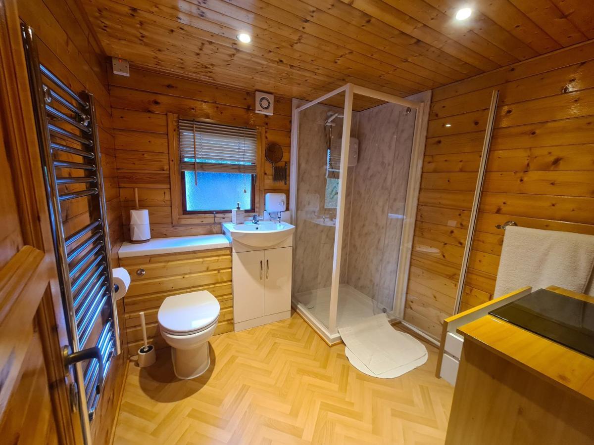 Cypress Log Cabins Accommodation Godshill  Zewnętrze zdjęcie