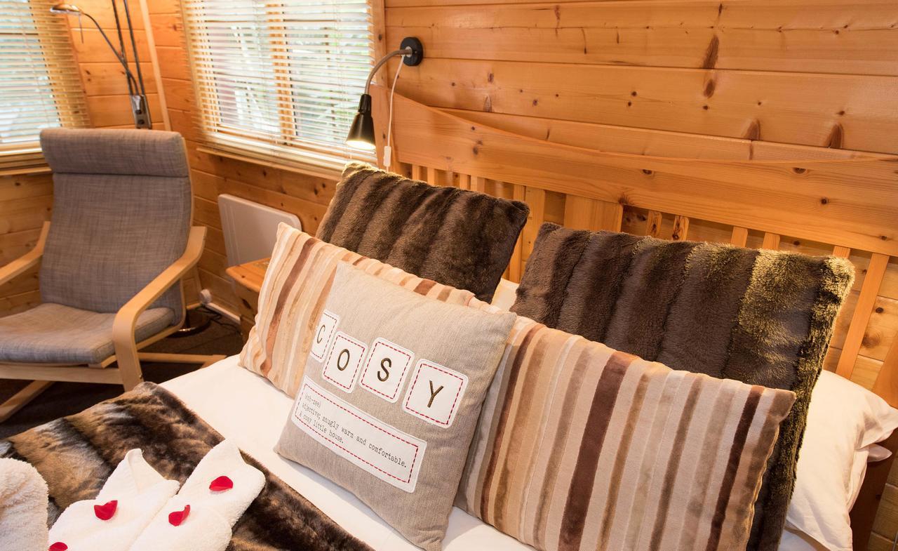 Cypress Log Cabins Accommodation Godshill  Zewnętrze zdjęcie